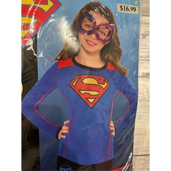DC marvel, superhero, girls superman shirt, Halloween costume size M/L - Picture 10 of 10